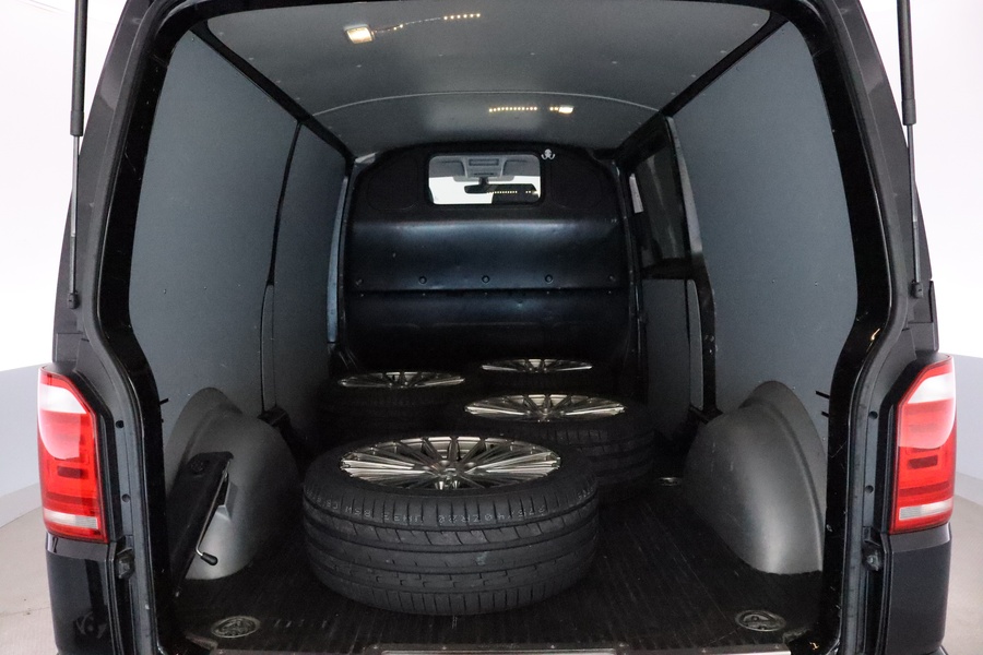 Volkswagen Transporter vaihtoauto