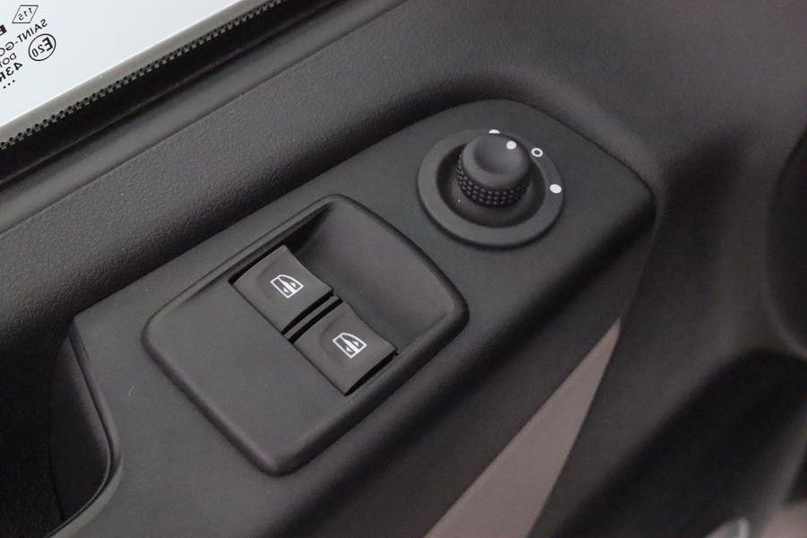 Nissan NV300 vaihtoauto