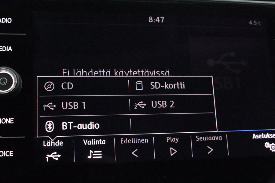 Volkswagen T-Roc vaihtoauto