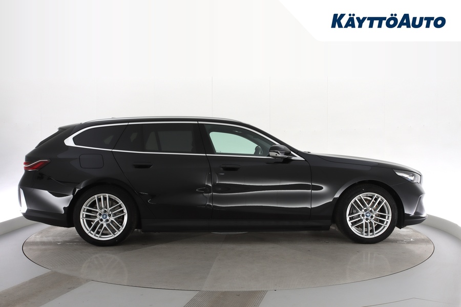 BMW i5 vaihtoauto