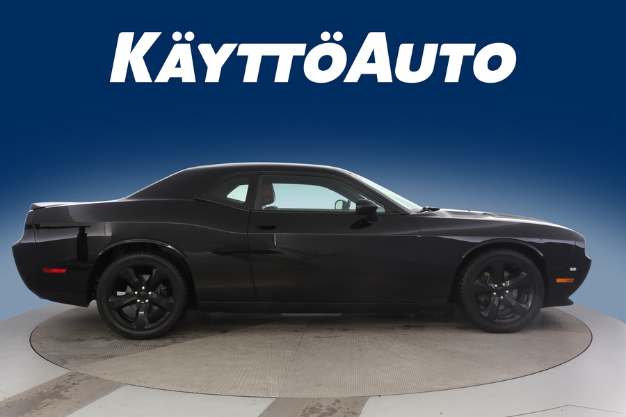 Dodge Challenger vaihtoauto