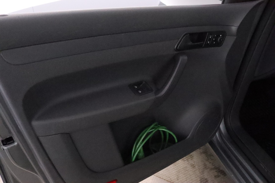 Volkswagen Caddy Maxi vaihtoauto