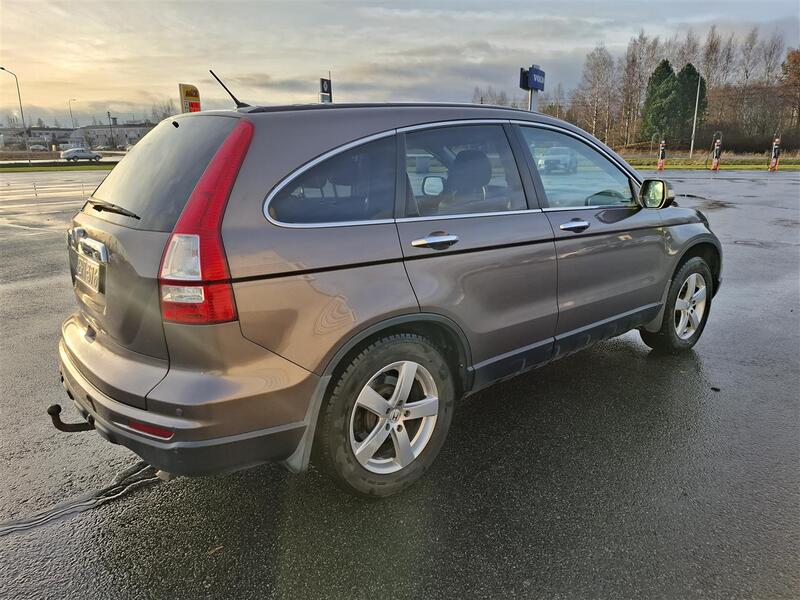 Honda CR-V vaihtoauto