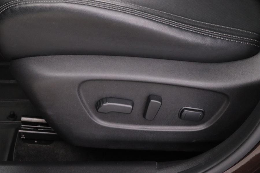 Nissan X-Trail vaihtoauto