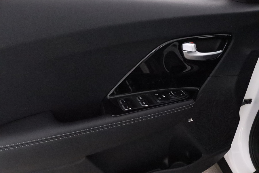 Kia Niro plug-in vaihtoauto