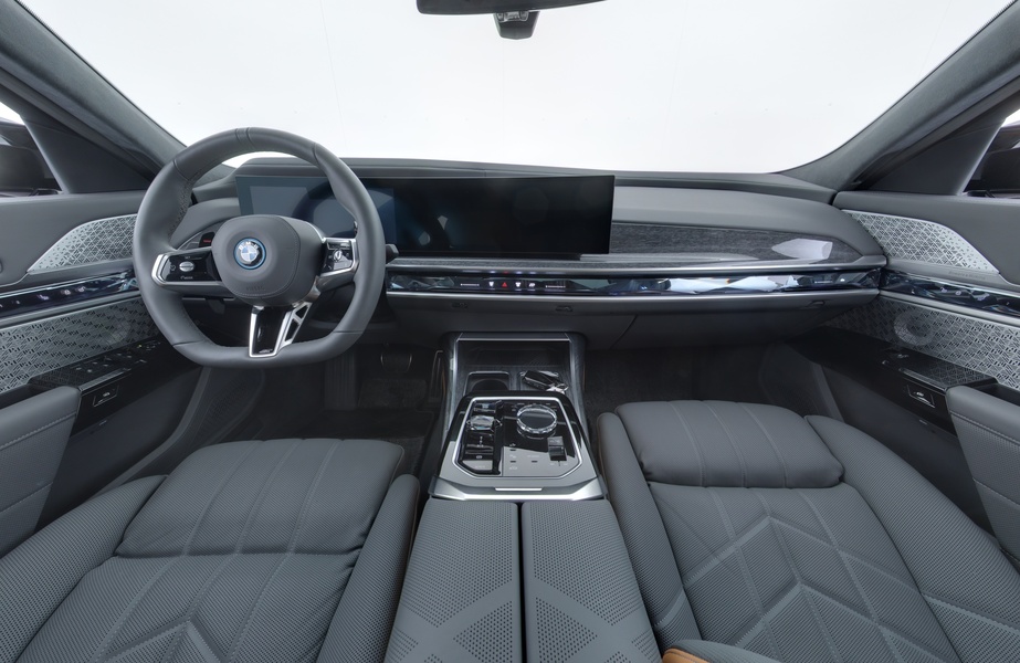 BMW 760 vaihtoauto