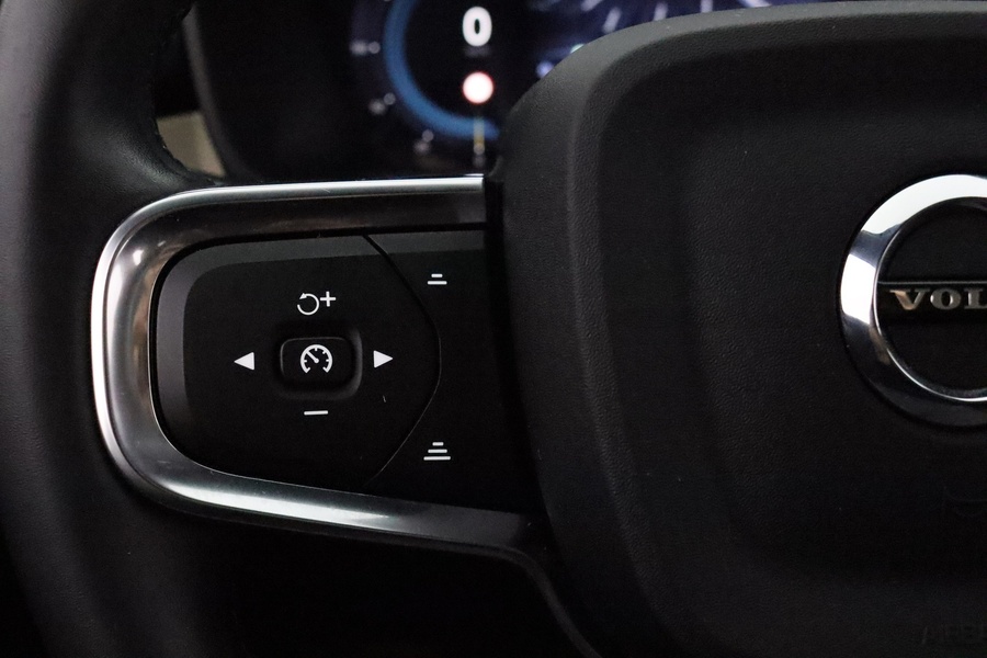 Volvo EC40 vaihtoauto