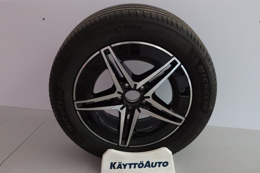 Mercedes-Benz EQA vaihtoauto