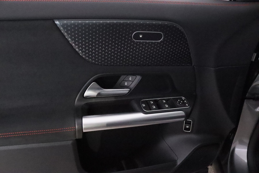 Mercedes-Benz EQA vaihtoauto