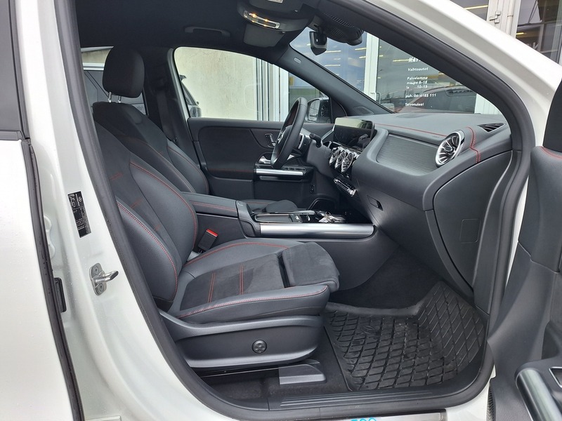 Mercedes-Benz EQA vaihtoauto