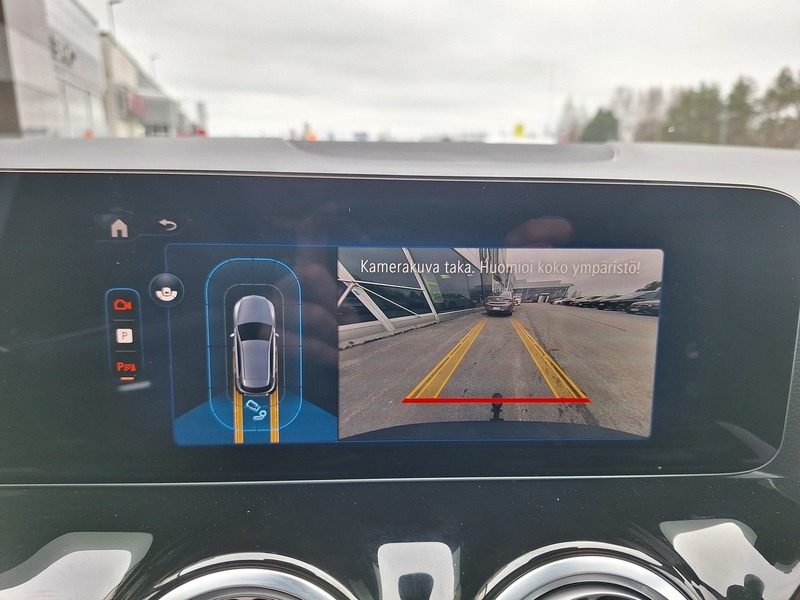 Mercedes-Benz EQA vaihtoauto