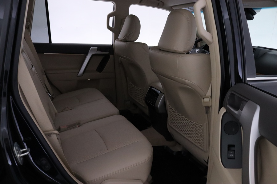 Toyota Land Cruiser vaihtoauto