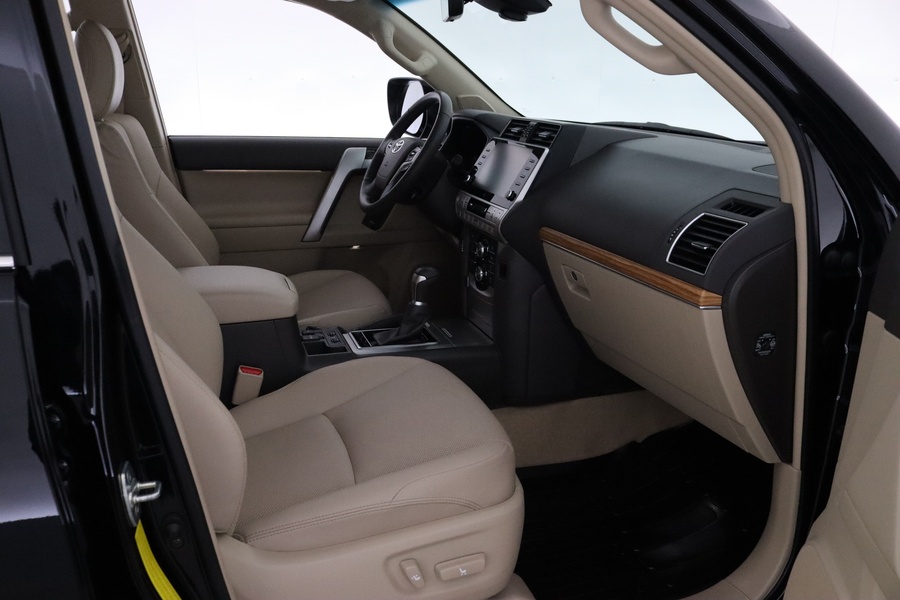 Toyota Land Cruiser vaihtoauto