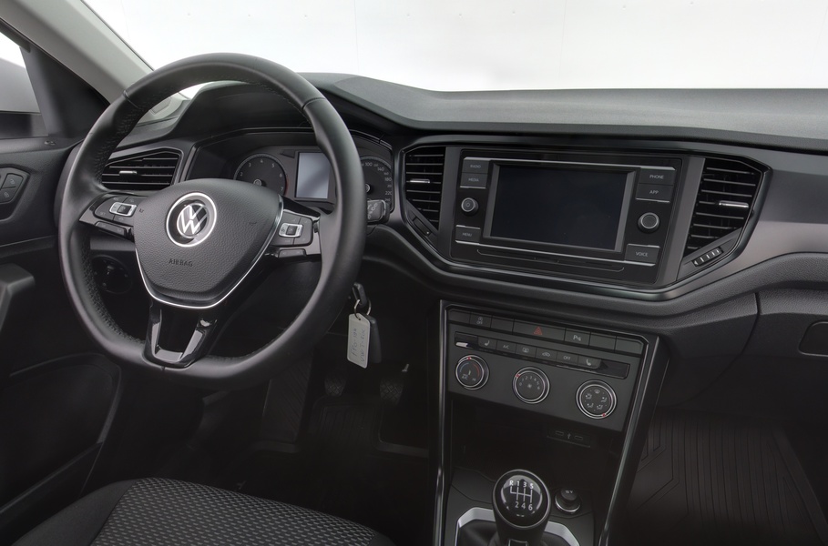 Volkswagen T-Roc vaihtoauto