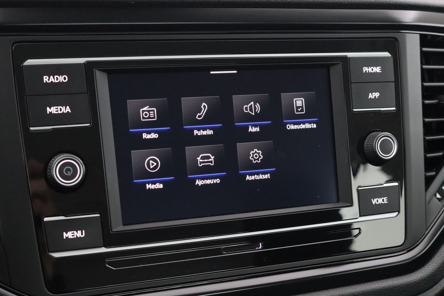 Volkswagen T-Roc vaihtoauto