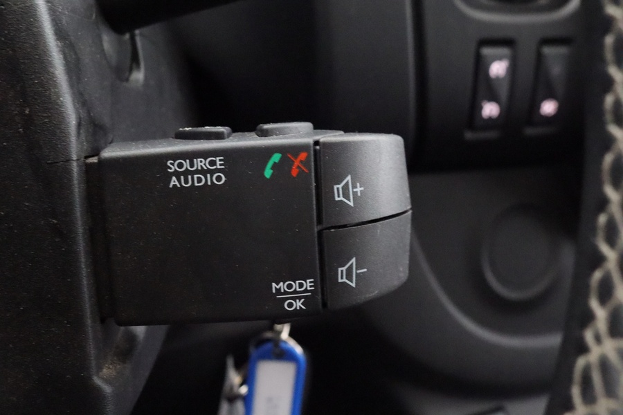 Nissan NV300 vaihtoauto