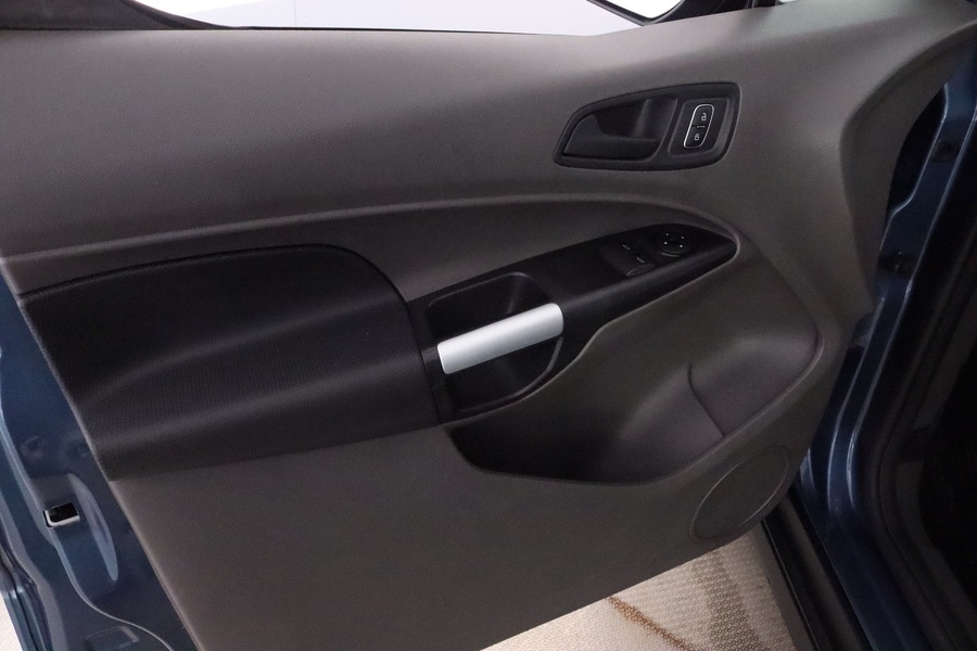 Ford Transit Connect vaihtoauto