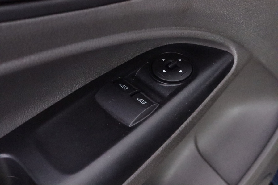 Ford Transit Connect vaihtoauto