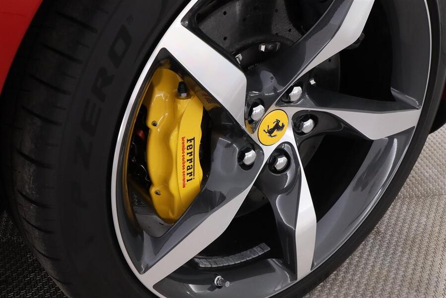 Ferrari Portofino vaihtoauto