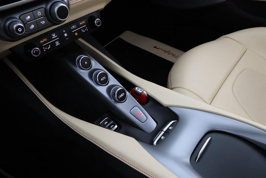 Ferrari Portofino vaihtoauto