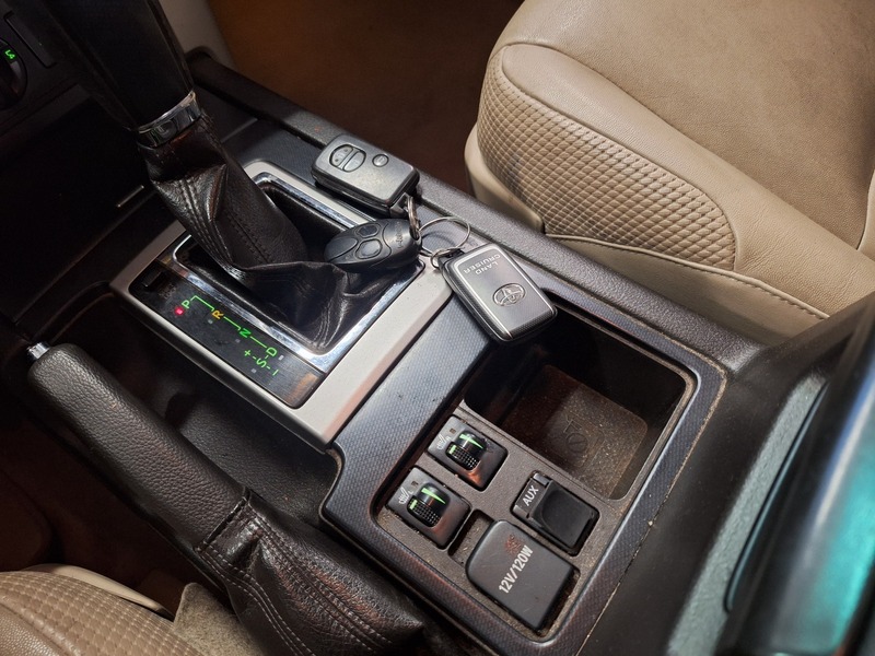 Toyota Land Cruiser vaihtoauto