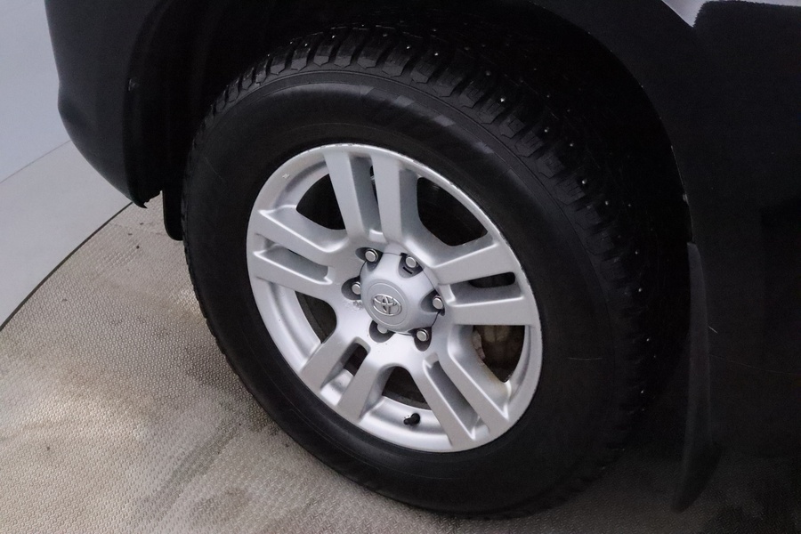 Toyota Land Cruiser vaihtoauto