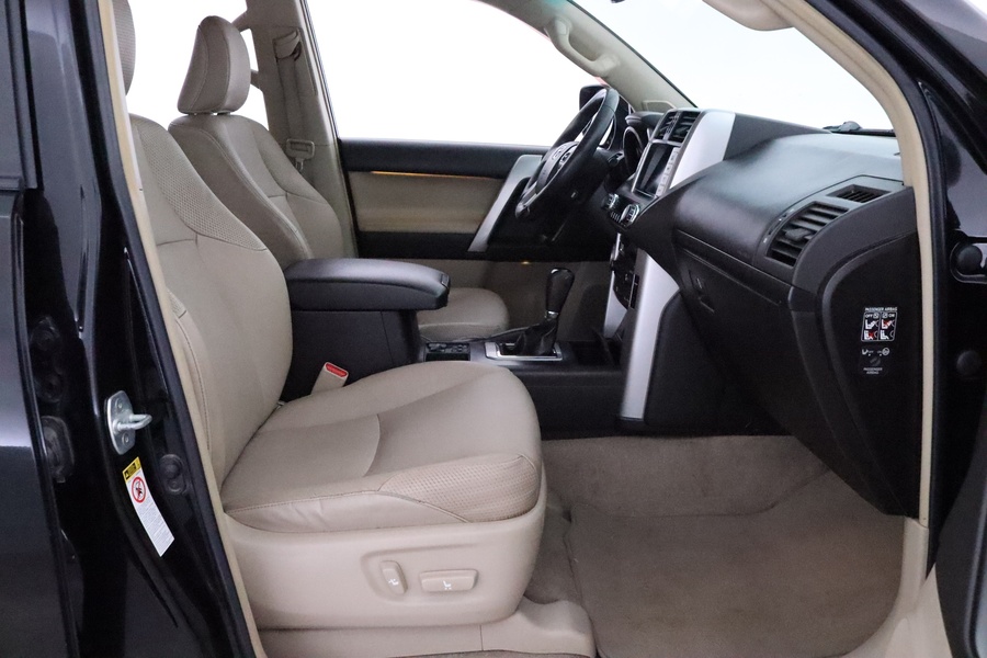 Toyota Land Cruiser vaihtoauto