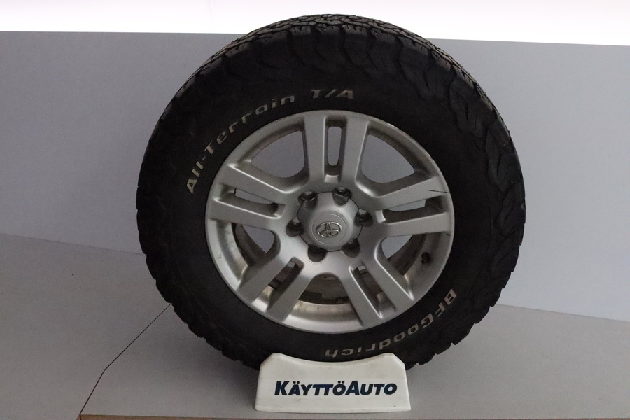 Toyota Land Cruiser vaihtoauto