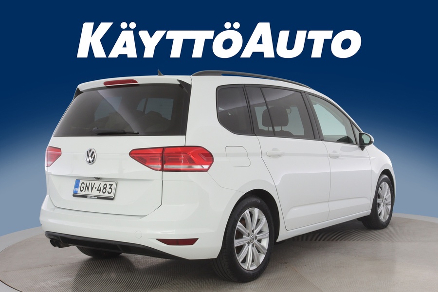 Volkswagen Touran vaihtoauto