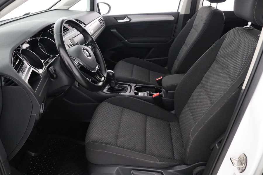 Volkswagen Touran vaihtoauto