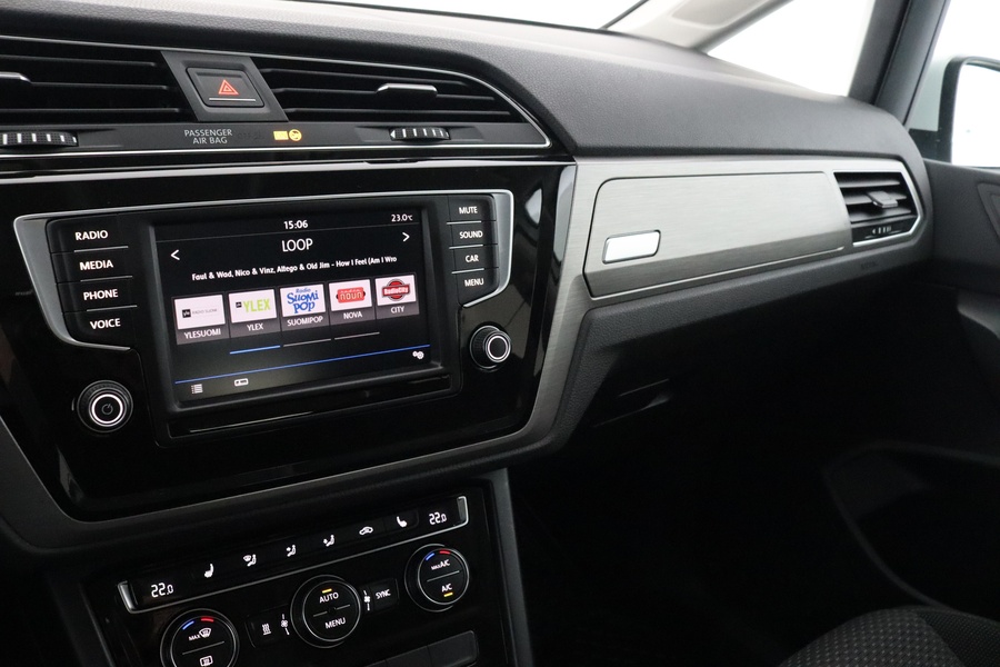 Volkswagen Touran vaihtoauto