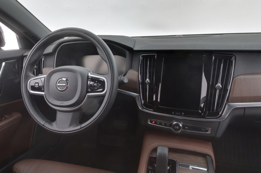 Volvo V90 Cross Country vaihtoauto