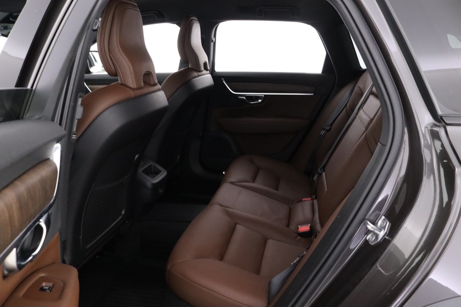 Volvo V90 Cross Country vaihtoauto