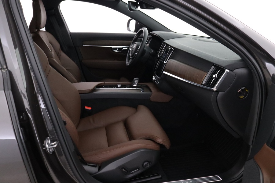 Volvo V90 Cross Country vaihtoauto