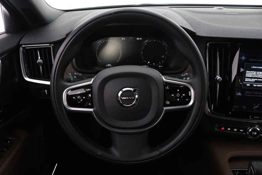 Volvo V90 Cross Country vaihtoauto