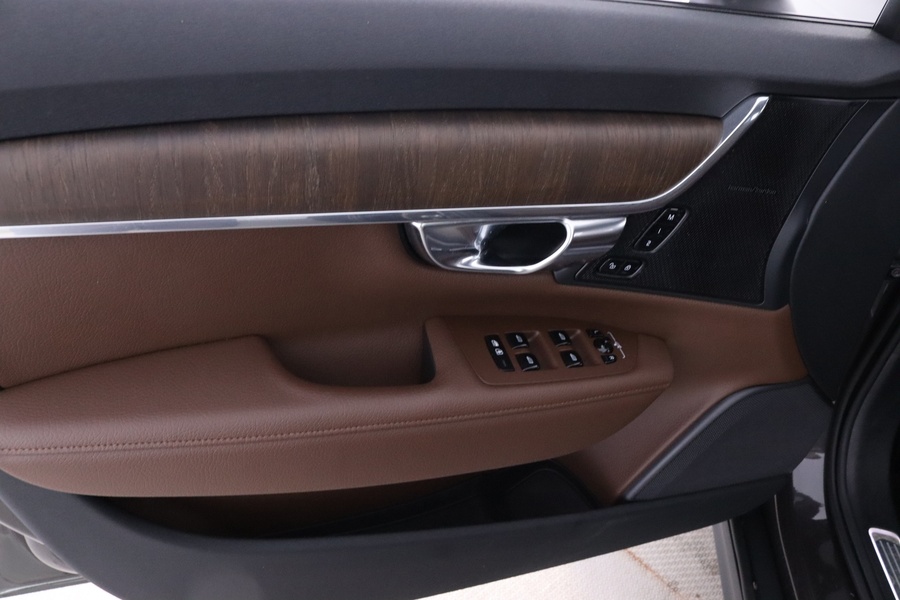 Volvo V90 Cross Country vaihtoauto