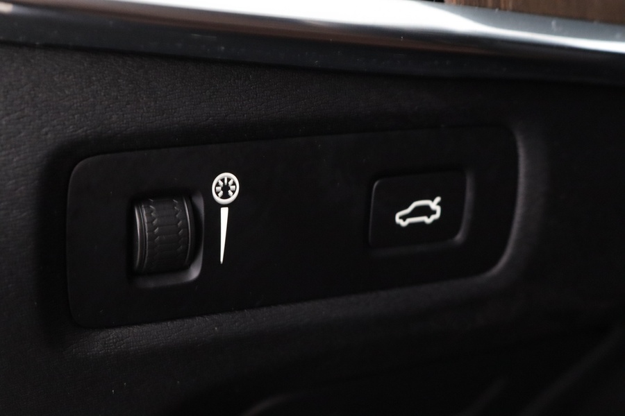 Volvo V90 Cross Country vaihtoauto