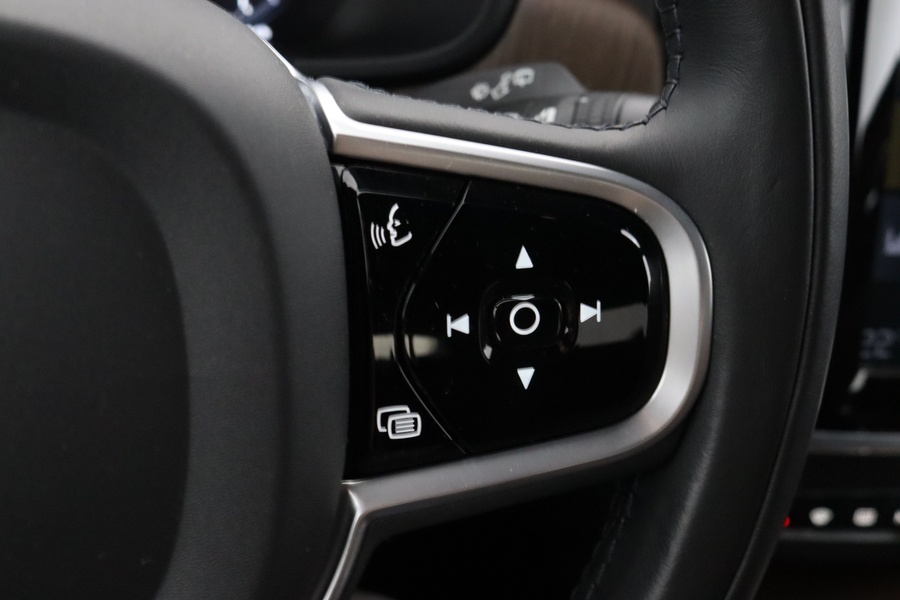 Volvo V90 Cross Country vaihtoauto