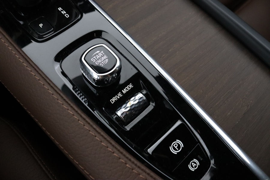 Volvo V90 Cross Country vaihtoauto