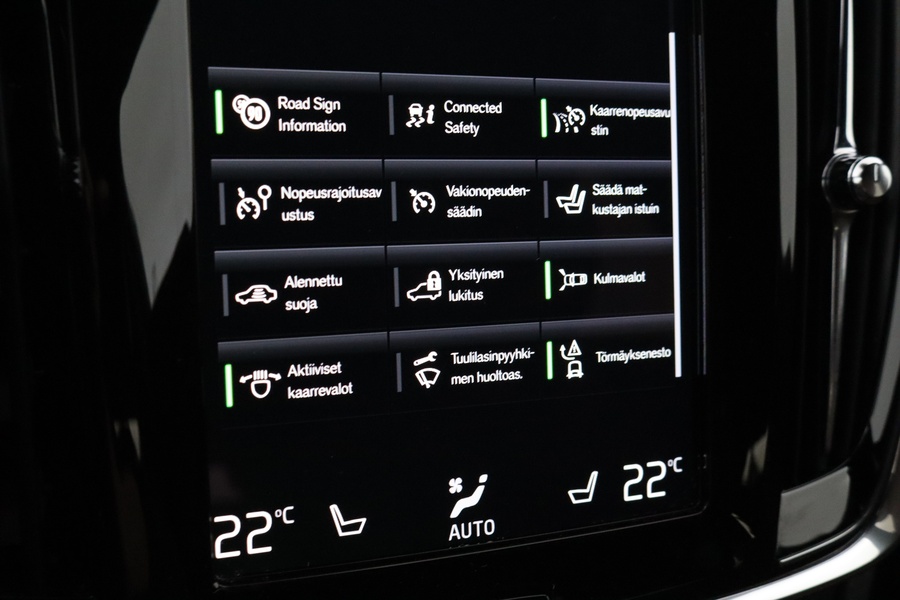 Volvo V90 Cross Country vaihtoauto