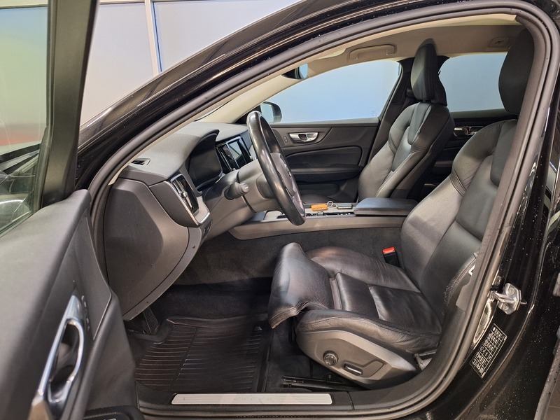 Volvo V60 Cross Country vaihtoauto