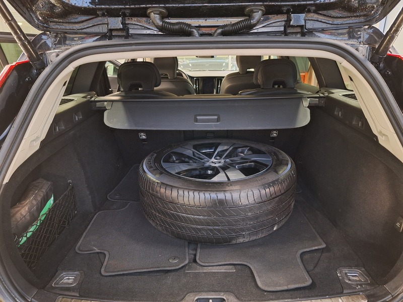 Volvo V60 Cross Country vaihtoauto