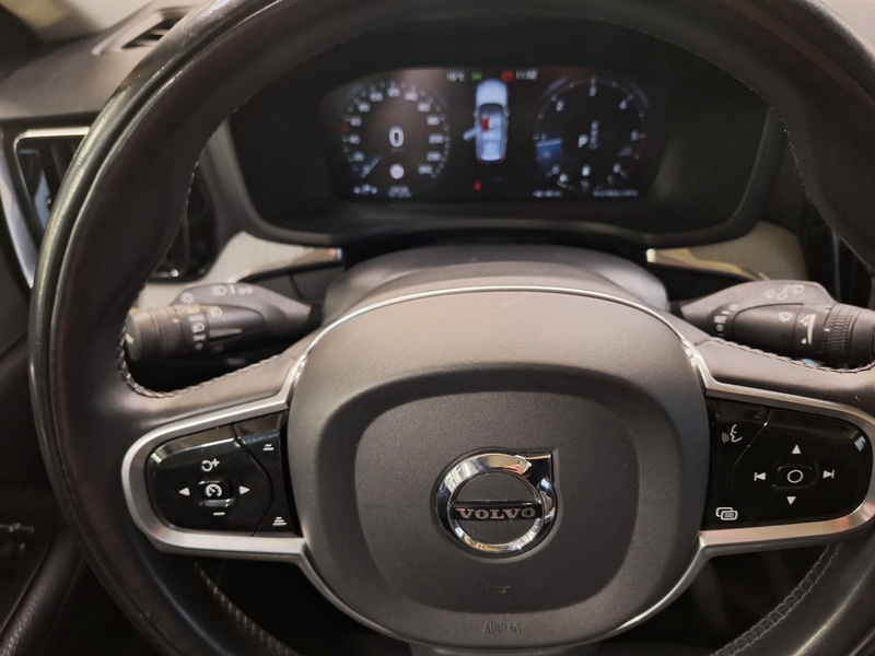 Volvo V60 Cross Country vaihtoauto