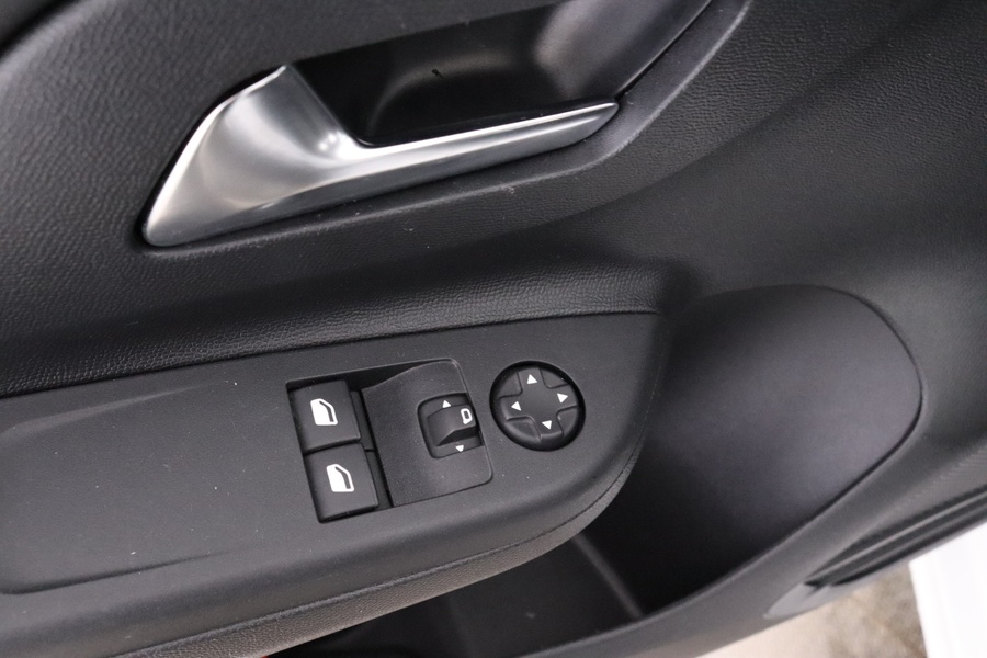 Opel Corsa-e vaihtoauto