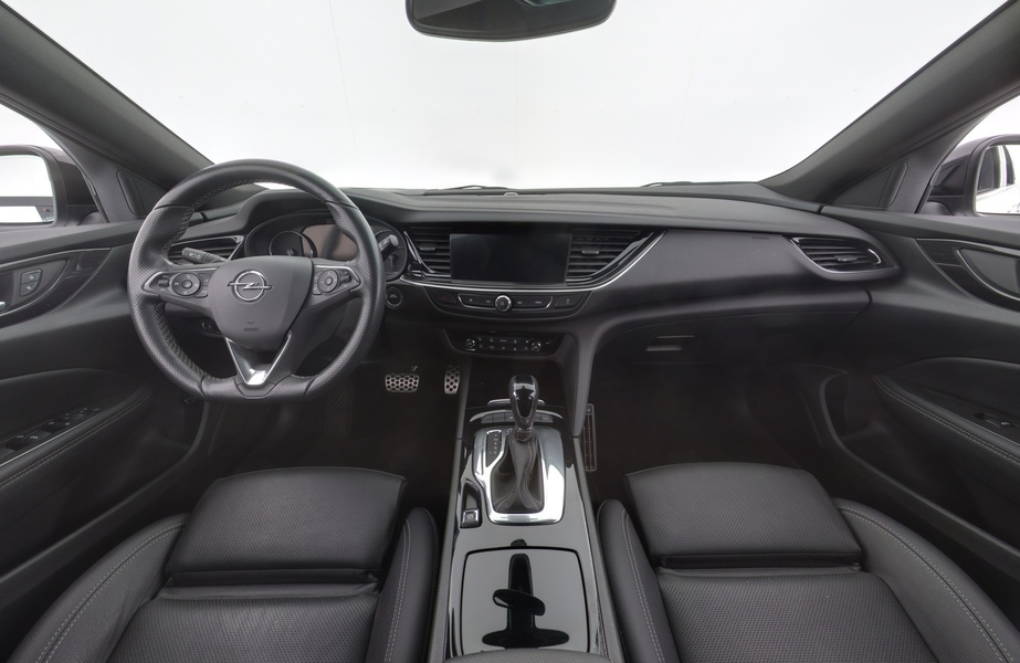 Opel Insignia vaihtoauto