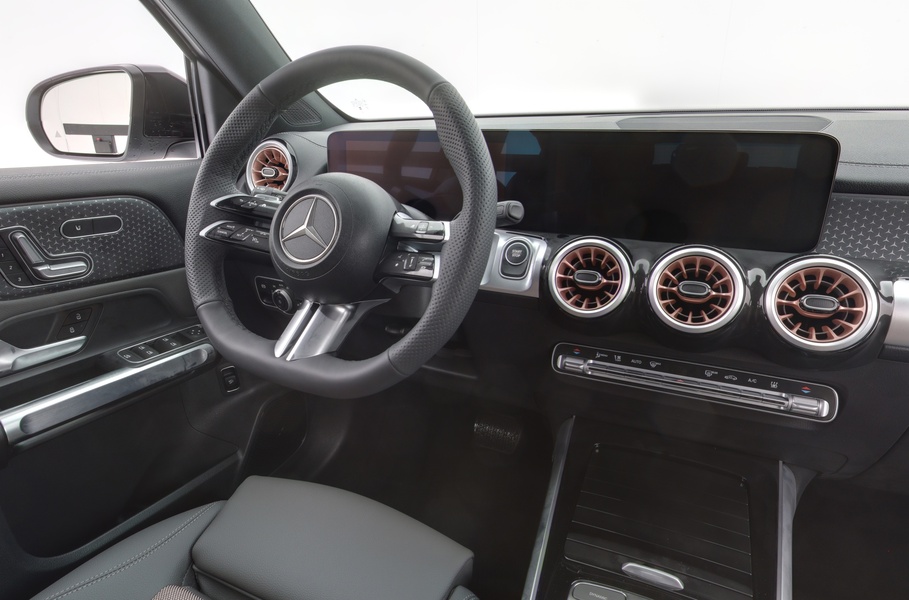 Mercedes-Benz EQB vaihtoauto