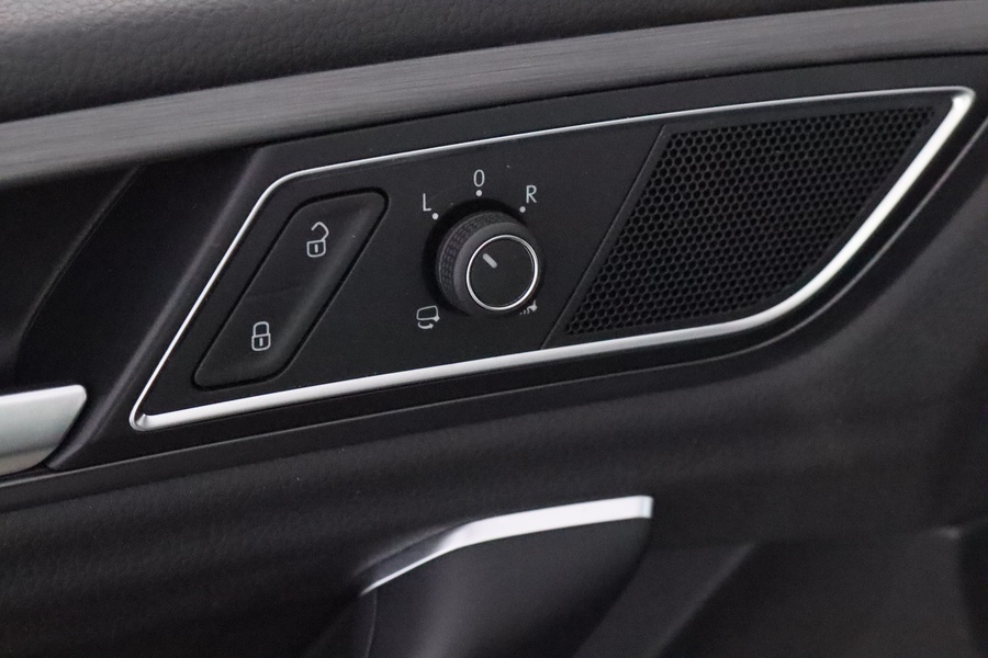 Volkswagen Golf Sportsvan vaihtoauto