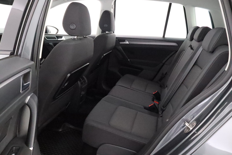 Volkswagen Golf Sportsvan vaihtoauto