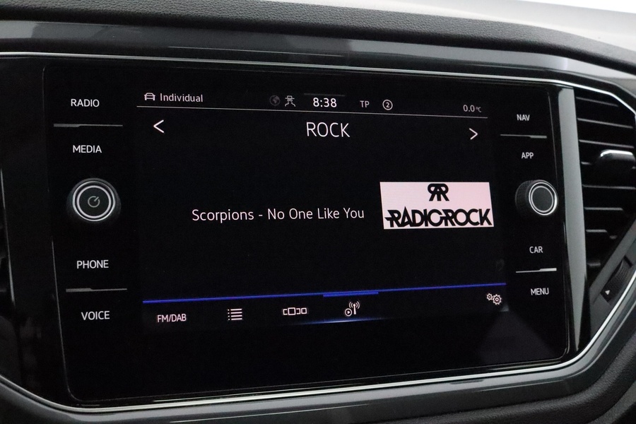 Volkswagen T-Roc vaihtoauto