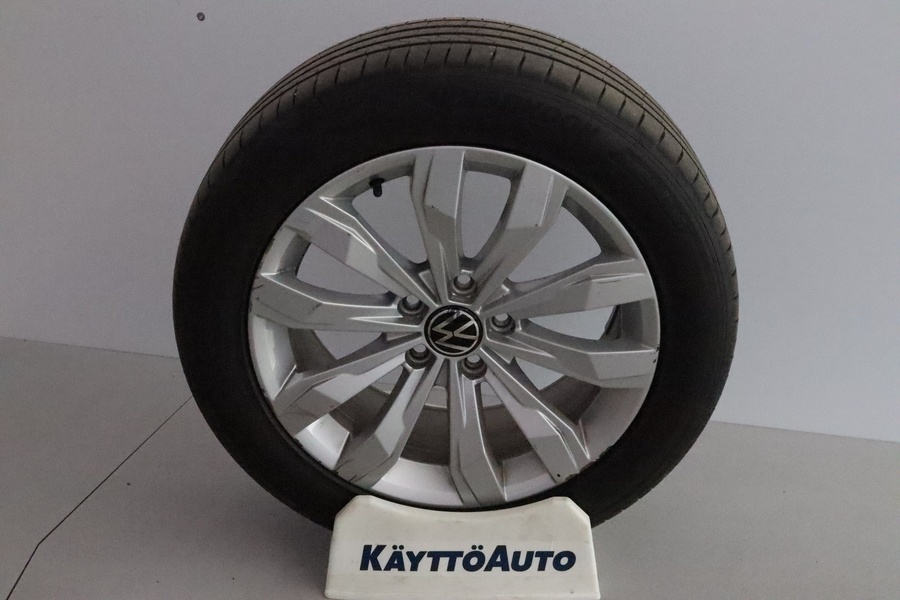 Volkswagen T-Roc vaihtoauto